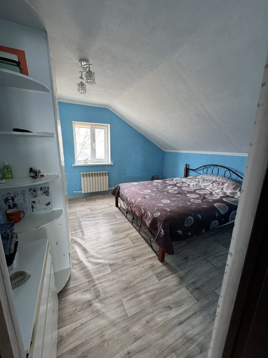 Продам мансардный дом срочно