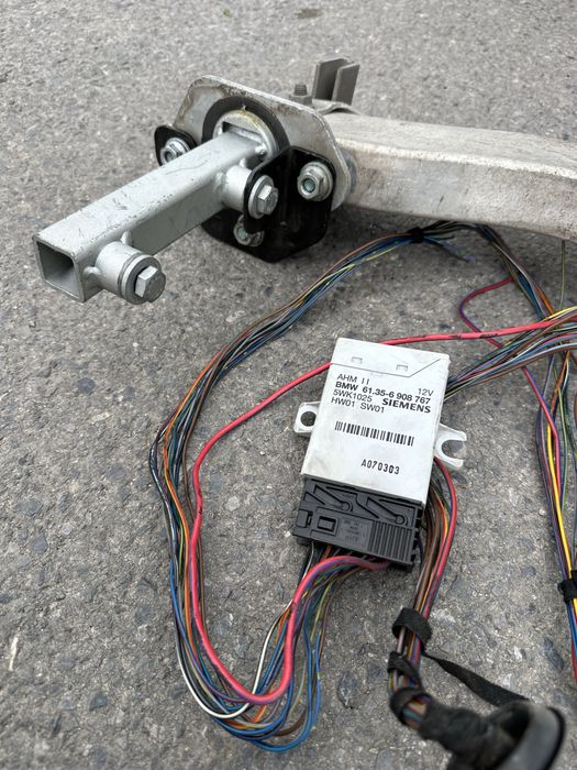 Оригинален сваляем теглич за BMW E46  комби + броня