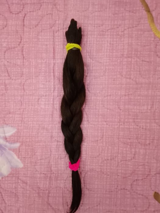 Волосы натуральные 30 сантиметров.