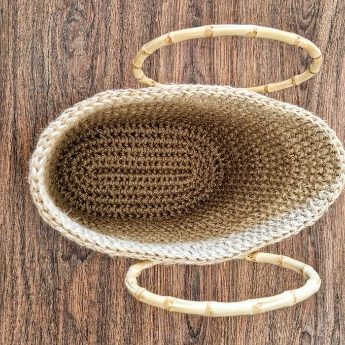 Стильная сумка из джута