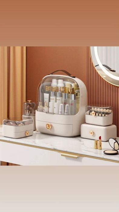 Органайзер для косметики.