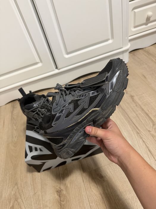 Off white be right back
