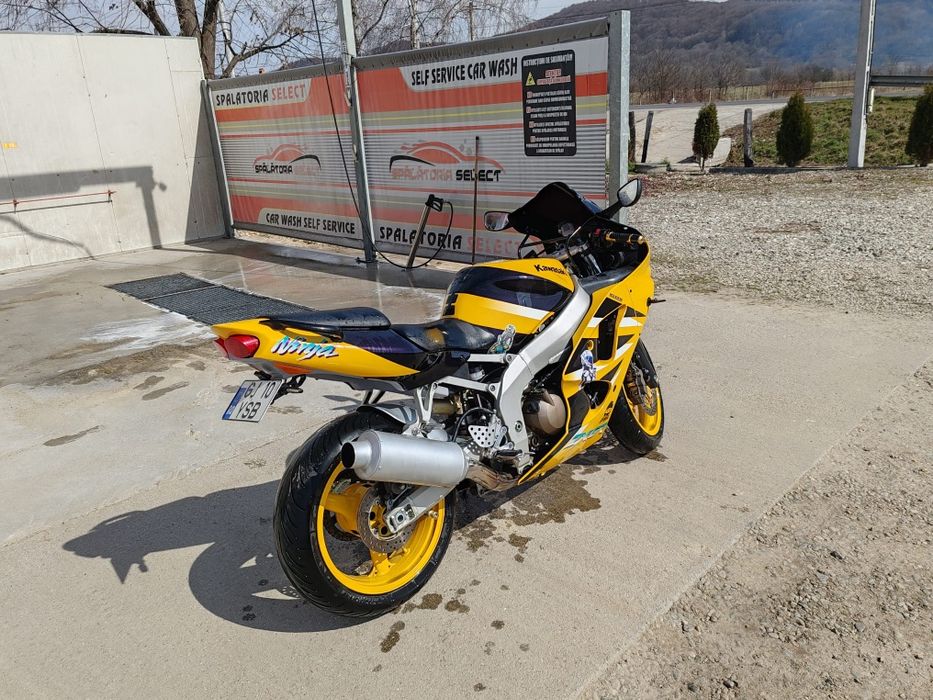 Motocicleta kawasaki Ninja 600cc