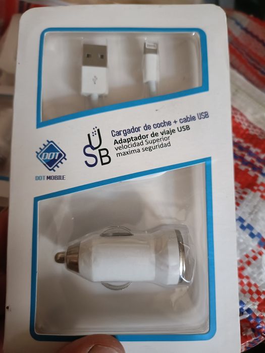 VÂND urgent, angro sau la bucată, cablu de date Apple+adaptor mașina!
