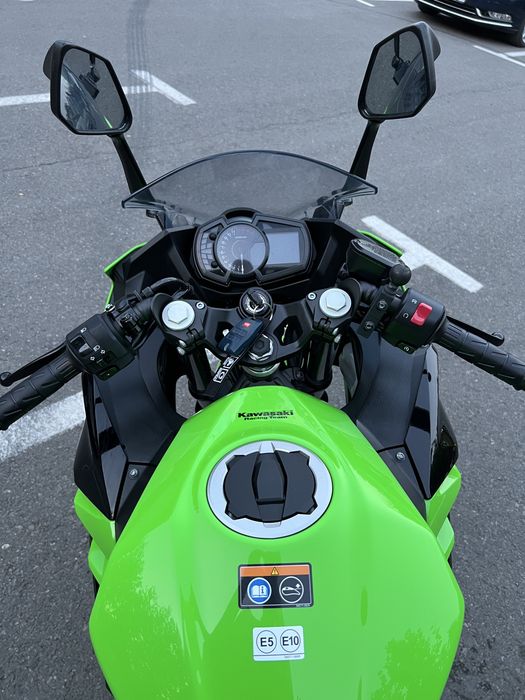 Kawasaki Ninja 400 KRT