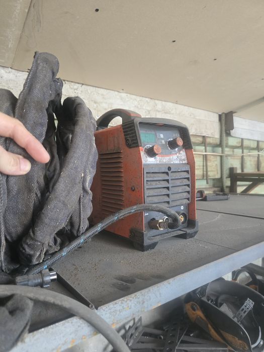 Продам tig сварку аргон фирмы jasic. Самый простой