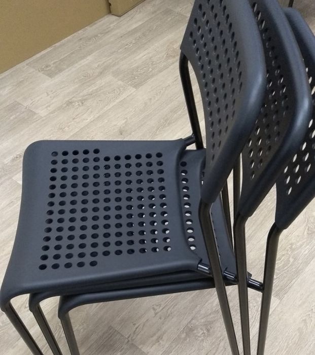 Стулья НОВЫЕ 9500