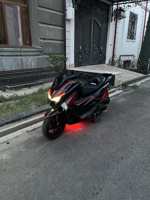 Skuter s max sotiladi