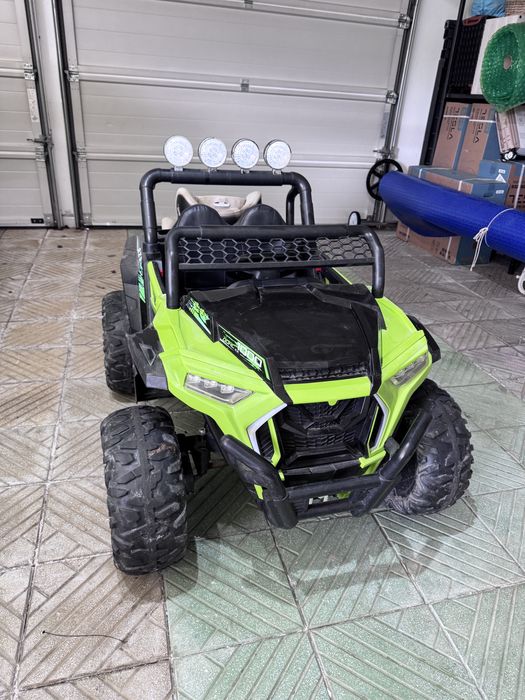 Buggy electric 4x4 pt copii intre 3-6 ani