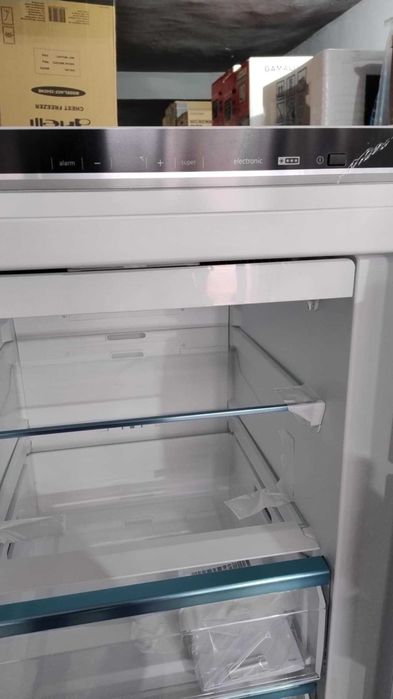 Нов Вертикален Фризер Siemens-Сименс iQ500 290 л BigBox No Frost