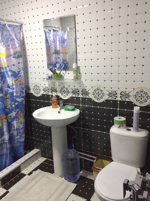 Uy sotiladi gaz svet suv bor