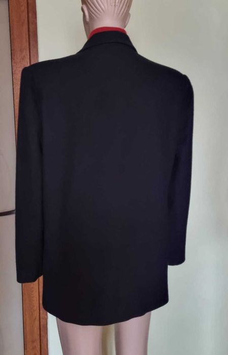 Sacou negru, croi clasic, lana 80%, marimea 40 DE (42 romanesc)
