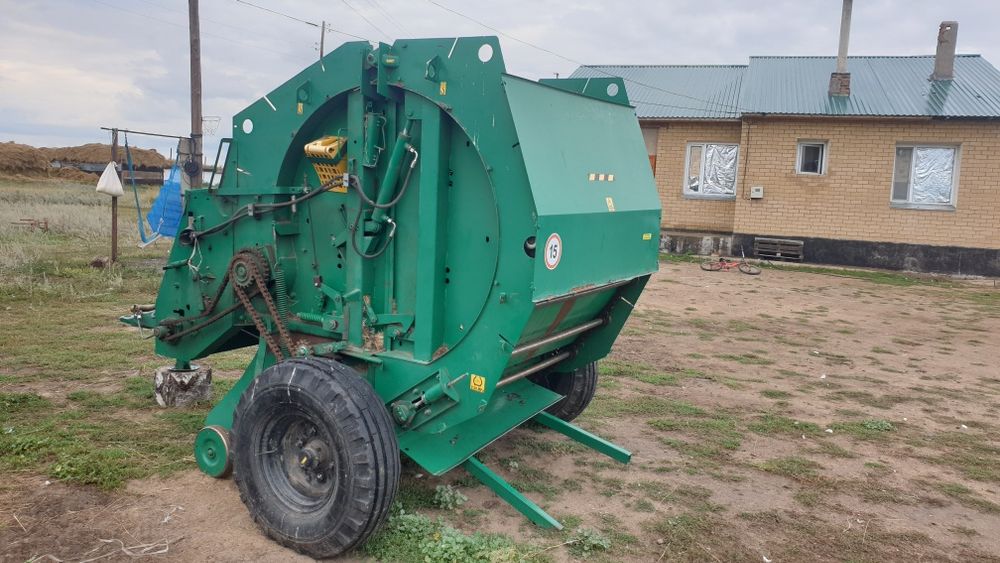 Пресс подборщик рулонный ПРФ 145