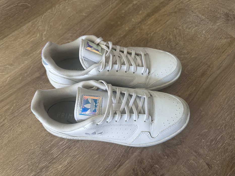 Sneakersi dama Adidas marimea 38