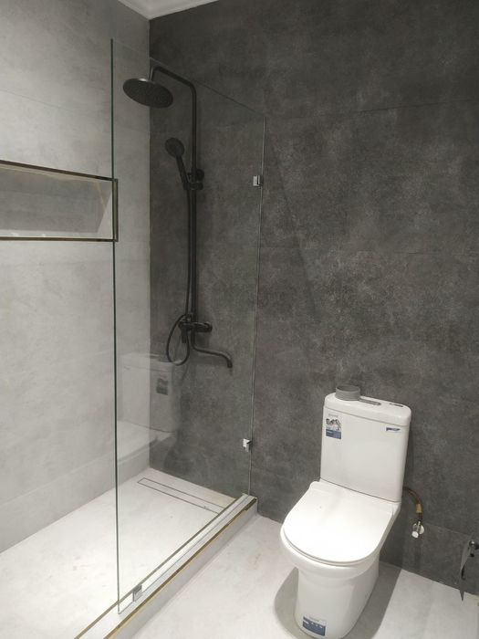 Душевые перегородки.  ДУШЕВЫЕ КАБИНЫ. Dushevie peregorodki i kabini