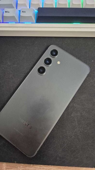 SNAPDRAGON! samsung galaxy S24 256GB