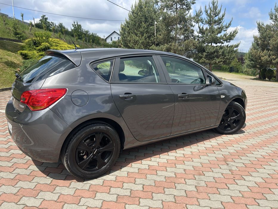 -Opel astra J Facelift-2011-1.4benzina-140cai-euro5-adusa din germania-