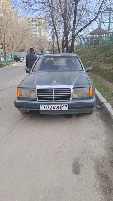 Продам срочно машину