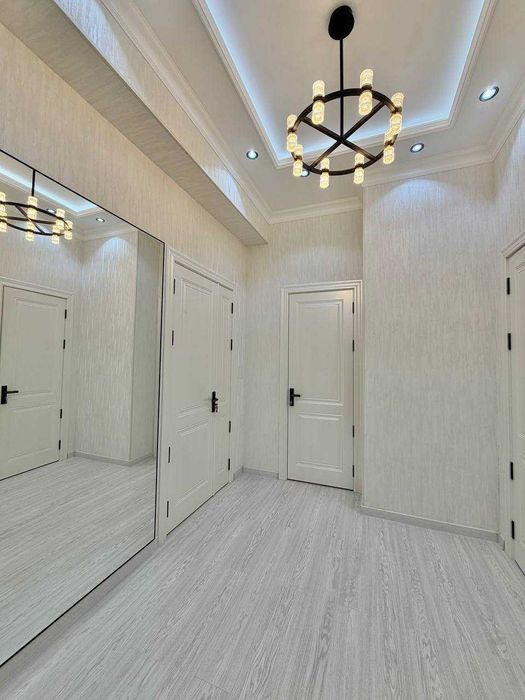 Срочно Продам 3х комн 3/7  Паркентский ЖК Оксарой Делюкс !!