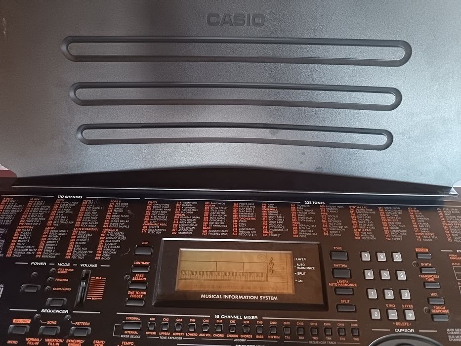 Vând orgă Casio profesionala CTK-711 ex 5 octave fără stativ 
550 Ron negociabil