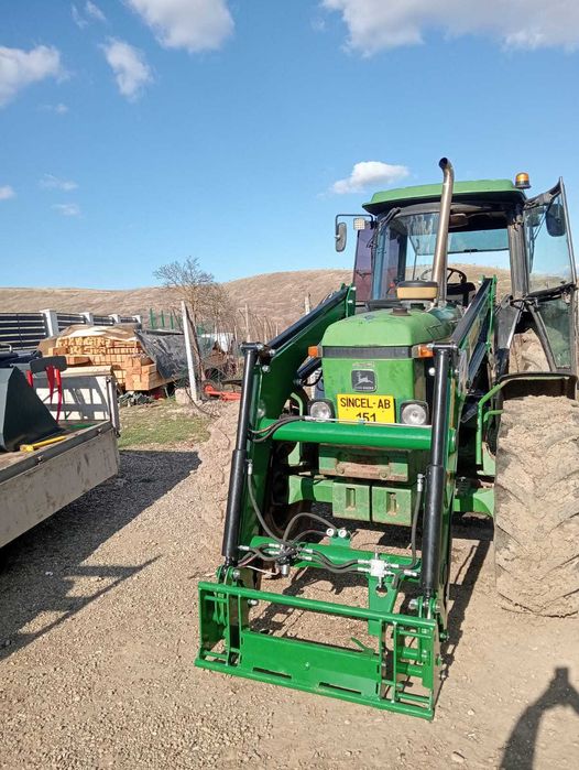 Incarcator frontal VARRO III SI VARRO III-S