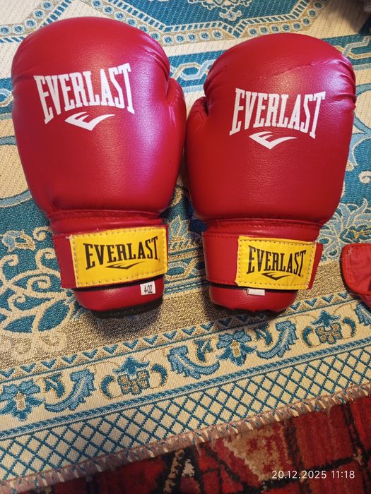 Перчатки боксерские
