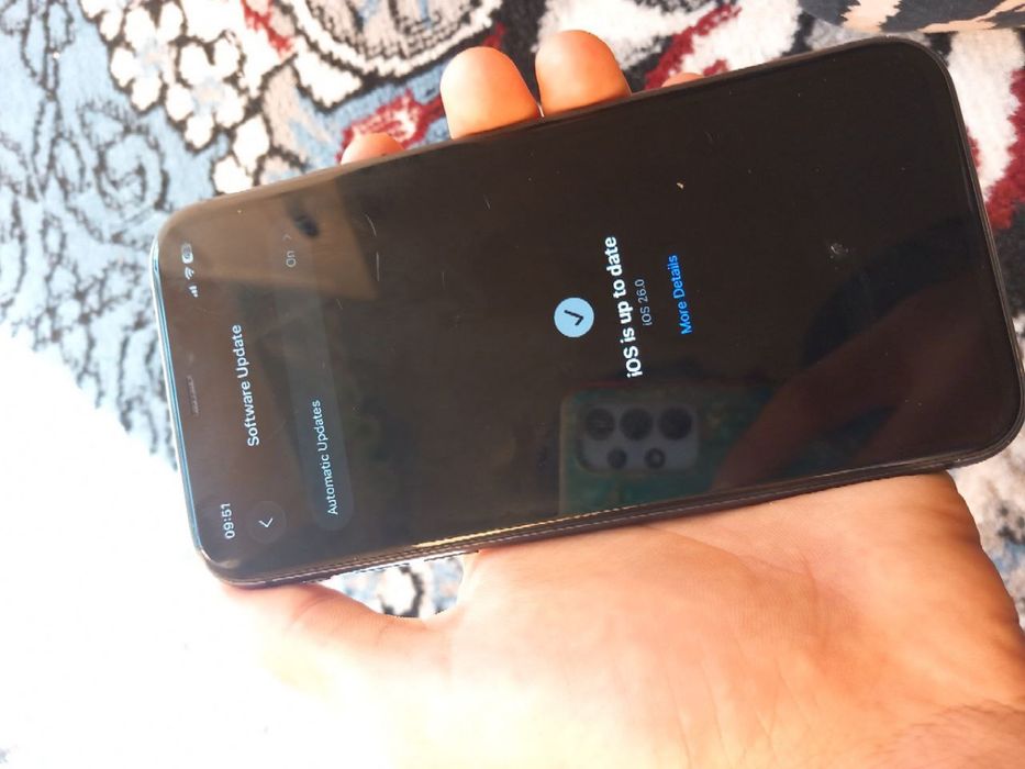 IPhone 11 sotiladi holati yaxshi karobka dokmentibor zaryadchik chexol