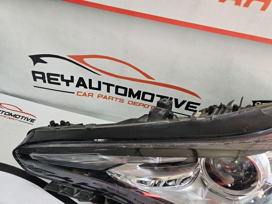 Far stanga bixenon Alfa Romeo Giulia cod 50557247