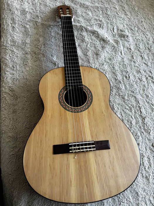 Китара - Yamaha C30M