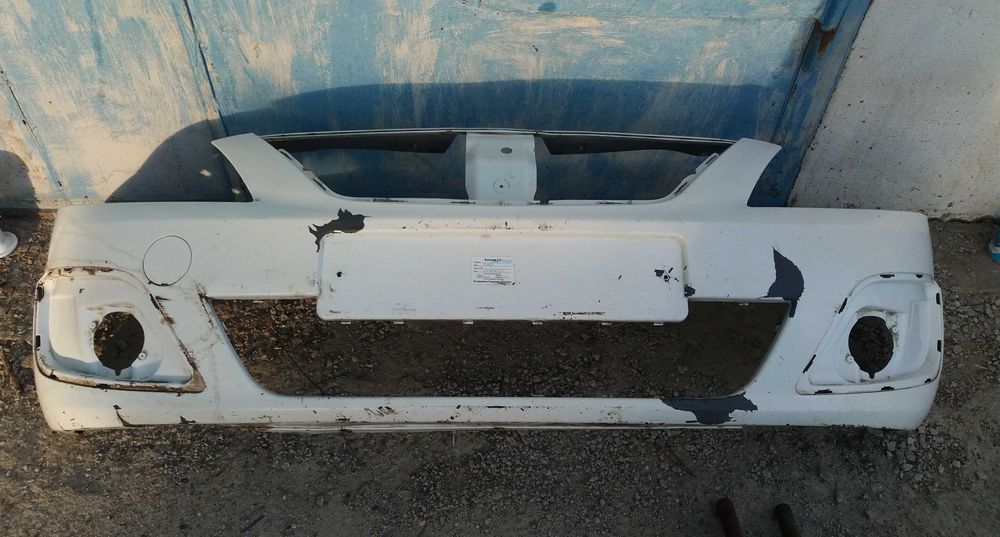 Продам бампер на лада ларгус