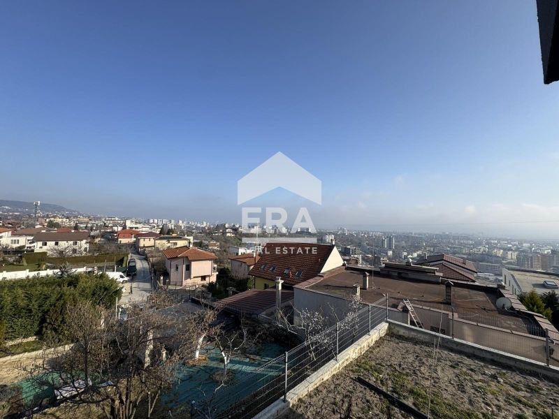 Двустаен апартамент с морска панорама за продажба с Акт 16, завършен д