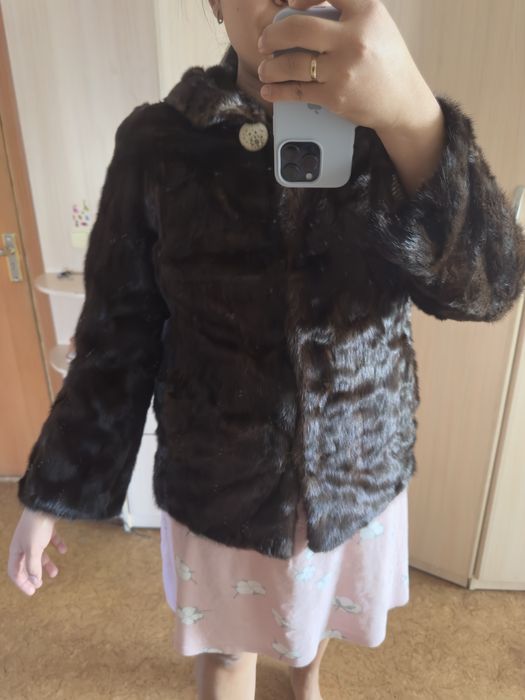 Продам шубу норковую