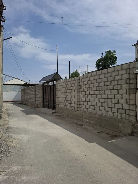 Ховли уй сотилади