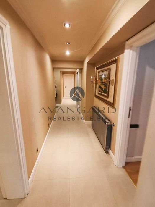 оф.11026 Многостаен с Паркомясто Герджика