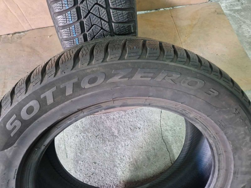 2 Pirelli R17 225/55
зимни гуми 
DOT4017
