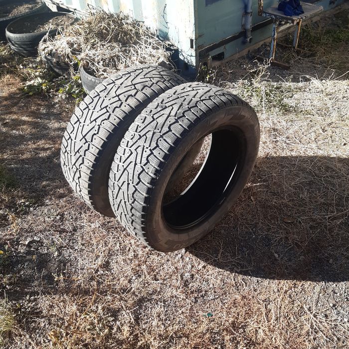 Продам бу зимние шины.