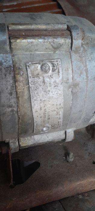 ЭлектроДвигатель Мотор  Советского Производства !