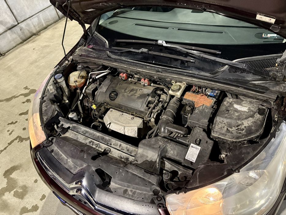 Citroen C4 1.6i 2011г.