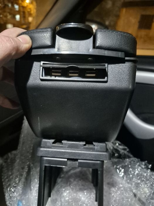 Продам подлокотник универсальный