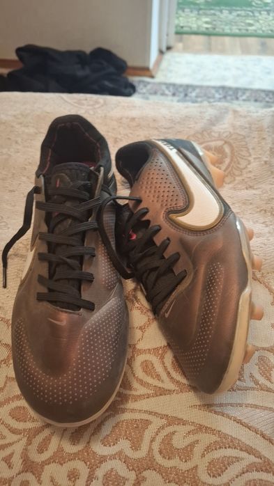 Продается бутсы темпо