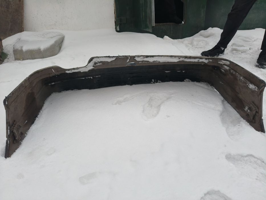 Задний бампер на Пассат Б3/Passat B3