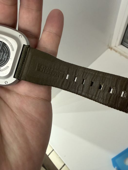 Оригинальные часы Seven Friday