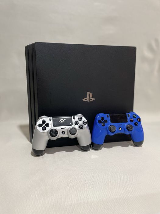 PS4 PRO с кучу играми 1TB пс4
