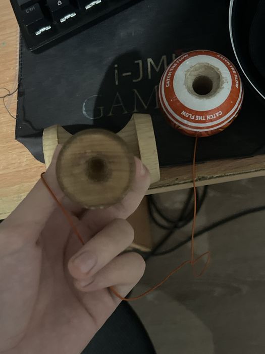 schimb kendama europa record plus wildfire cu ceva antiskid bun