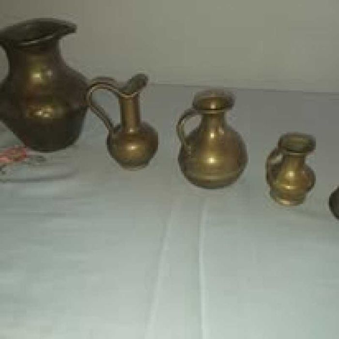 Ulcior vechi din bronz masiv