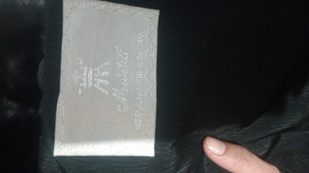 Продам норкувую шубу срочно!!!