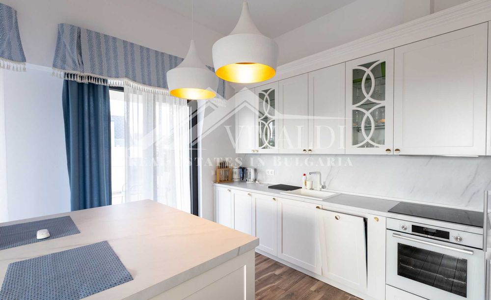 Продава се Тристаен апартамент в к.к. Св.Св. Константин и Елена - 107 кв.м за 1812 €/кв.м - Снимка #3