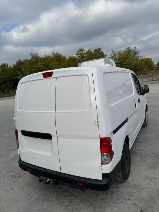 Nissan nv200  duba Frigorifica izoterma la priza 220