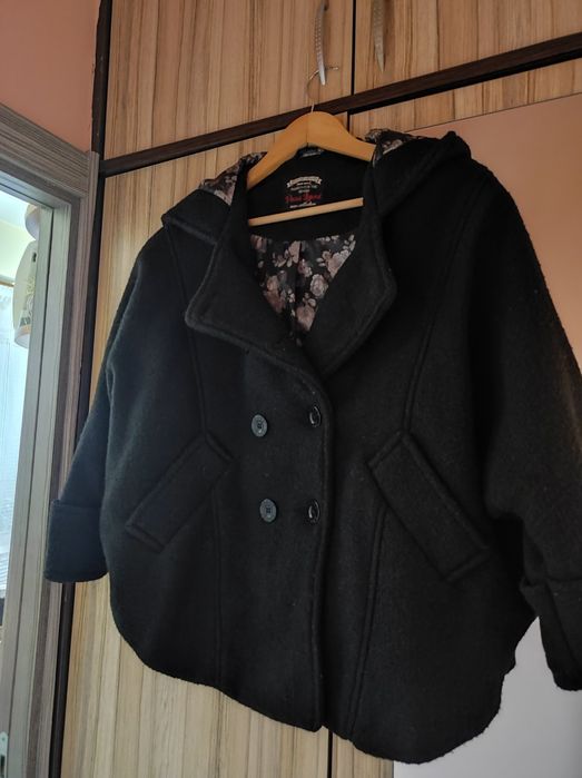 Късо зимно палто