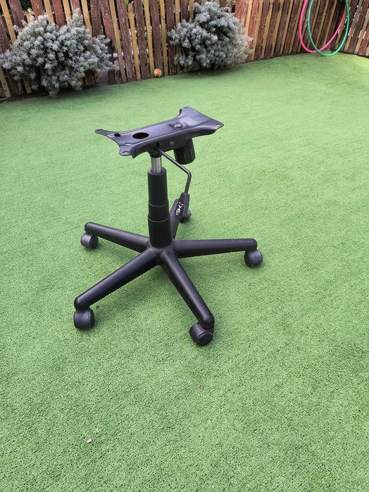 Основа за офис стол с колелца и работещ амортисьор-25 лв.